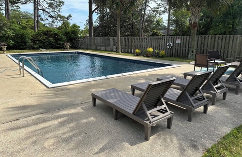 Wilmington Casa | Gorgeous Home with Saltwater Pool in Midtown