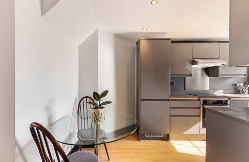 Streatham Hill Apartamento | Gorgeous light loft apartment + parking