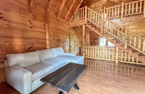Dobson Cabina | Increíble Blue Ridge Mtn View Cabin - ¡Perfecto para reuniones y retiros corporativos!