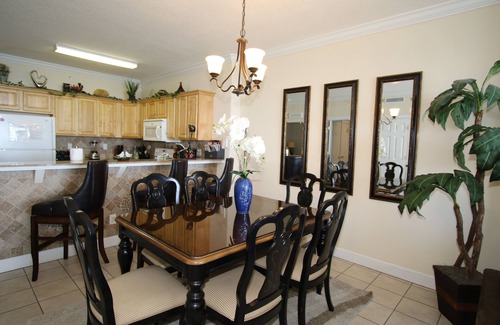 West Panama City Beach Condominio | Precioso lujoso 2BR condominio frente a la playa - Servicio de playa gratuito / Wi-Fi / Netflix