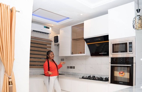 Benin City Apartamento | Gorgeous Luxury 2 Bedroom Apartment Gillant Luxury Homes