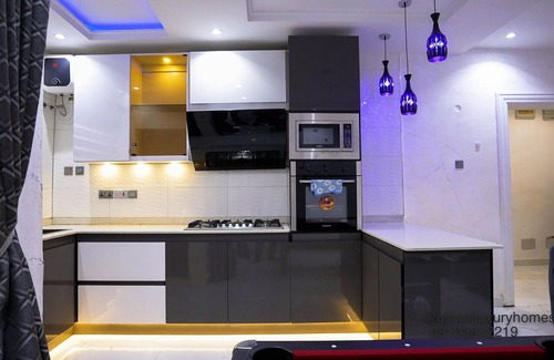 Benin City Apartamento | Gorgeous Luxury 2 Bedroom Apartment Gillant Luxury Homes