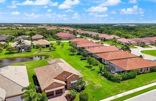 Braden River Casa | Gorgeous Luxury Residence