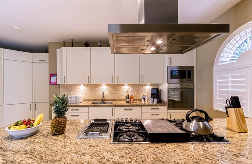 Sabana Liber Villapark Villa | Gorgeous Mansion, Private Pool, Outdoor Kitchen!