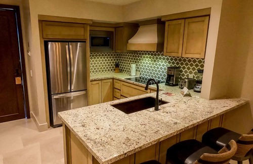 Los Cabos Complejo | Gorgeous Master Suite at Rancho San Lucas