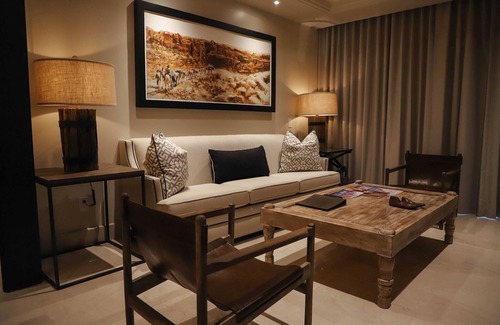 Los Cabos Complejo | Gorgeous Master Suite at Rancho San Lucas