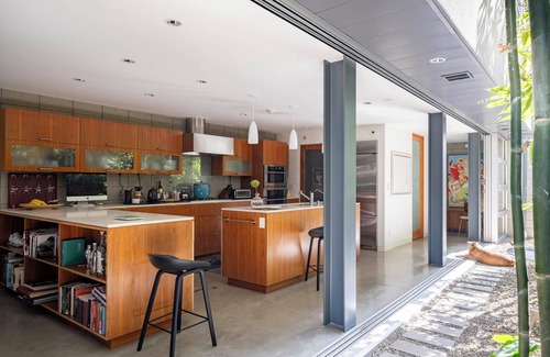 Venice Casa | Gorgeous Modern Sanctuary