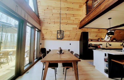 Bellaire Casa | Gorgeous New A-Frame w/ Sauna & Gameroom - Minutes to Pools, Golf and Skiing