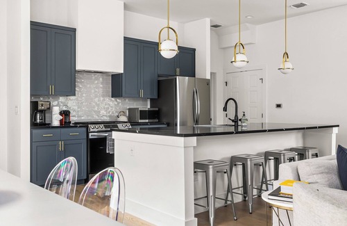 Southhampton Hills Casa | Gorgeous New Build ~Luxury Finishes~ Huge Balcony