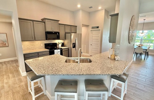 Pinehurst Casa | Gorgeous Newer 4bd/2ba Canal Home, Large Heated Pool/Hot Tub, Game Room, Pets Ok