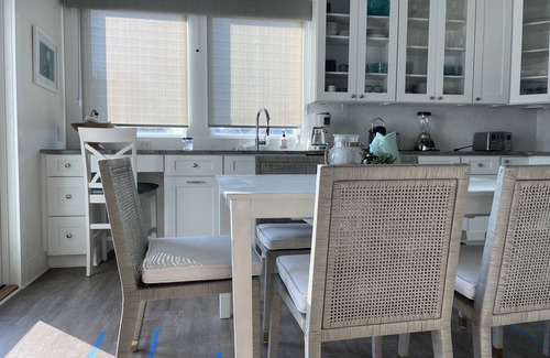 Bald Head Island Villa | Avble 8 / 12-28 y sept. Hermosa vista al mar, Villa recientemente renovada
