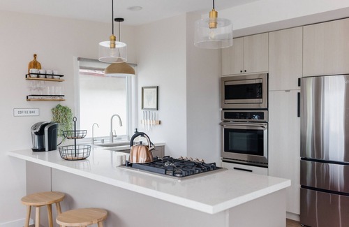 Hermosa Beach Casa | Gorgeous Ocean View in the Heart of Hermosa Beach - 2 blocks from the beach