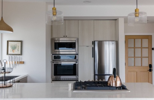 Hermosa Beach Casa | Gorgeous Ocean View in the Heart of Hermosa Beach - 2 blocks from the beach