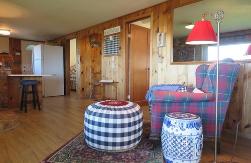 Neskowin Cabaña | Vista de clase mundial! ¡Buen precio! Comodidad acogedora.