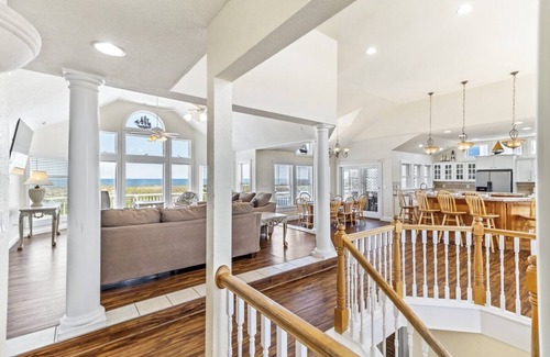 Carova Beach Casa | Gorgeous oceanfront home off the beaten path in the 4X4 area of Carova!