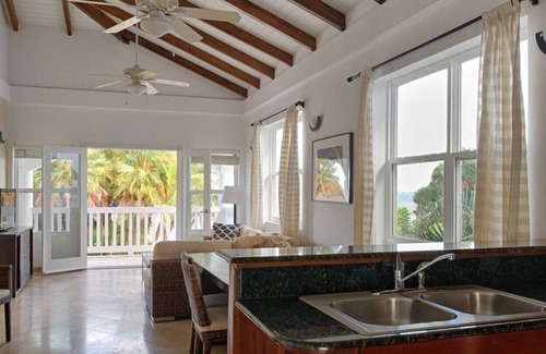 Placencia Complejo | Gorgeous One-Bedroom Ocean Suite at Umaya Resort & Adventures