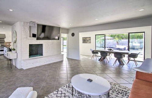 Deepwell Estates Casa | Gorgeous Open Layout in DeepWell Estates! Mountain Views and more!