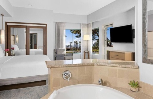 Bighorn Apartamento | Gorgeous Palm Desert Villa - 7 pools, championship golf, kids' activities, spa