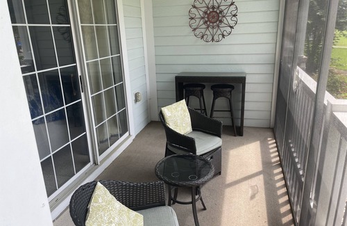 Central Myrtle Beach Condominio | Gorgeous Pet Friendly First Floor Condo in Myrtlewood Villas