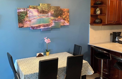 Coco Sunset Hills Condominio | Gorgeous Poolside Condo w/ Rooftop Deck - blocks from the beach -