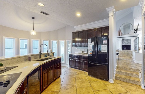 Upper Grand Lagoon Casa | Gorgeous private home, great for families, canal front & close to beach