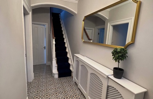 Dublin Casa | Gorgeous refurbished Victorian red brick property in heart of Dublin