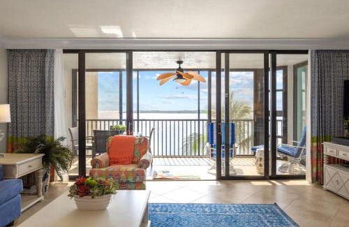 Punta Rassa Apartamento | Gorgeous Renovated Residence in Upscale Sanibel Harbour Tower