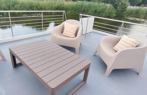 Havelsee Alquiler De Eote | Precioso barco de 1 dormitorio en Havelsee OT Kützkow
