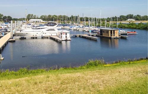 Ophoven Alquiler De Eote | Gorgeous Ship In Ophoven With Lake View