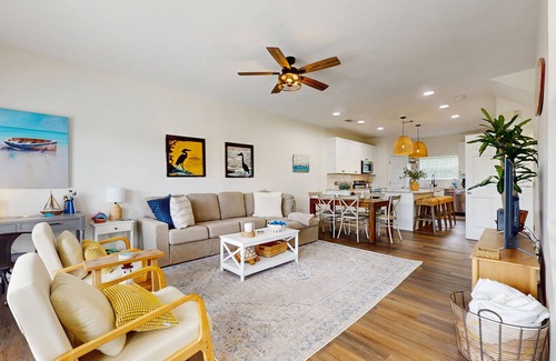 Santa Rosa Beach Casa | Gorgeous townhouse, plenty of space, family-friendly & close to everything