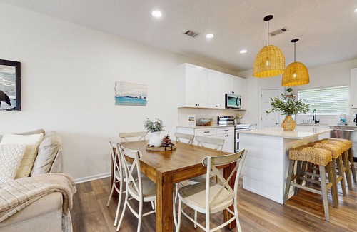 Santa Rosa Beach Casa | Gorgeous townhouse, plenty of space, family-friendly & close to everything