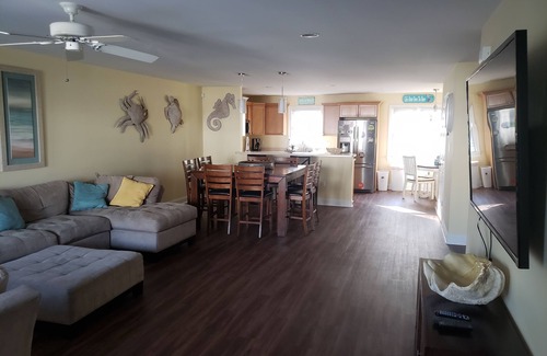 Wildwood Casa | GORGEOUS Townhouse 1 Blk to Beach/ Boards !!!