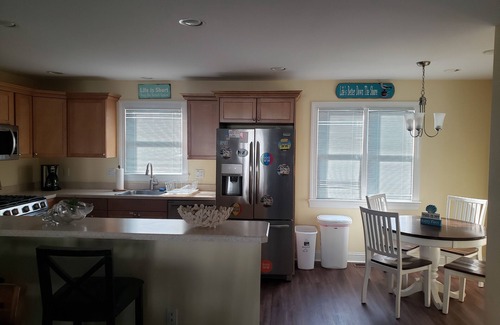 Wildwood Casa | GORGEOUS Townhouse 1 Blk to Beach/ Boards !!!
