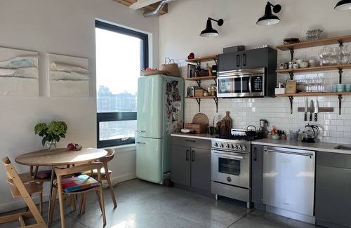 Williamsburg Apartamento | Gorgeous two bedroom with a huge terrace