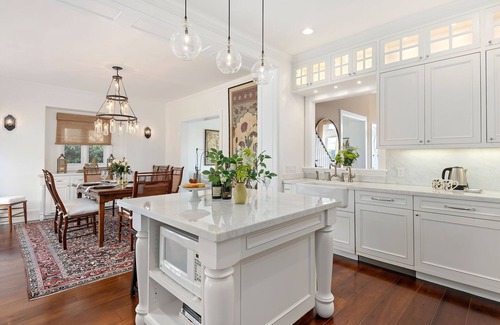 Upper East Casa | Gorgeous 3 BR 3 BA Upper Eastside Inicio - Ciudad y vistas al mar!