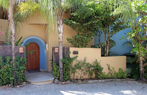 North End Villa | Gorgeous vacaciones mexicana Villa con piscina-1 cuadra de la playa