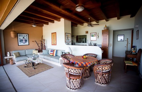 Ixtapa - Zihuatanejo Condominio | Hermosa vista de la playa de LaRopa