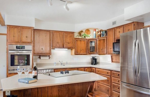 Pine River Cabina | Gorgeous view of Long Lake, Lakefrontcabin hottub fireplace kayaks paddleboards