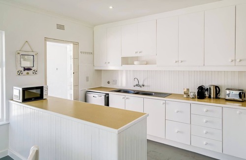 Hout Bay Casa | Gorgeous Views and Tranquility at Villa Santorini