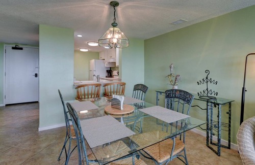 Amelia City Condominio | Gorgeous Views From Ground LevelOCEANFRONT condo with POOL!