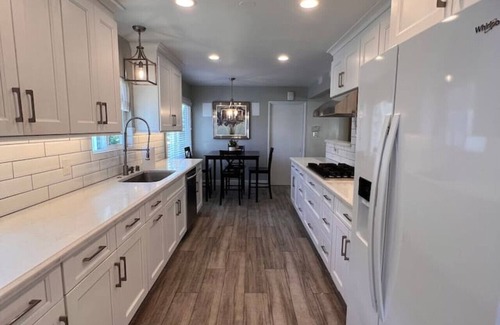 West Floral Park Casa | Gorgeous Villa 10 Mins to Disney