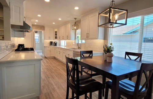West Floral Park Casa | Gorgeous Villa 10 Mins to Disney