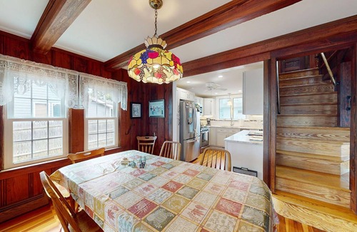 North Kingstown Casa | Gorgeous Waterfront Home in the Heart of North Kingstown