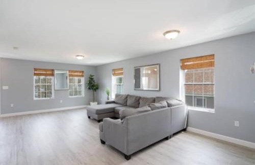 Fair Haven Apartamento | Gorgeous Waterfront 2:1 - 2 houses in 1 building.