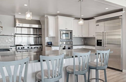 Oxnard Shores Casa | Hermosa casa frente al mar con jacuzzi privado, chimenea a gas y acceso a la playa