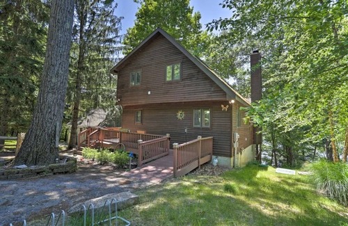 Greentown Casa | Gorgeous Waterfront, Private Dock,Kayaks,SUP's,Grill, FireTable, 3 Tier Deck