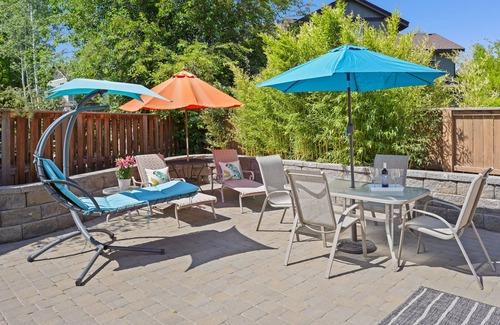 Boyd Acres Casa | Gorgeous Westsider Near River, Beautifully Renovated