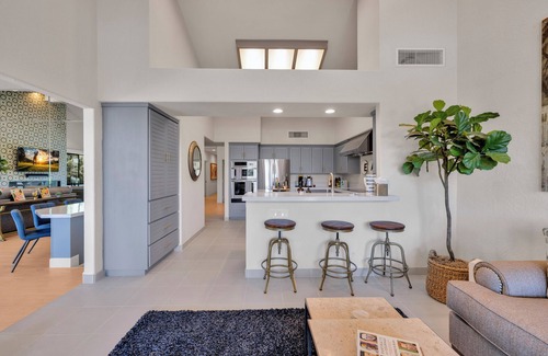La Quinta Condominio | Gorgeously Remodeled 3 Bedroom, 3 Bath Condo With Lake Views