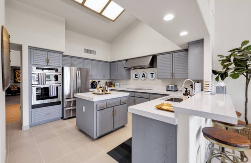 La Quinta Condominio | Gorgeously Remodeled 3 Bedroom, 3 Bath Condo With Lake Views