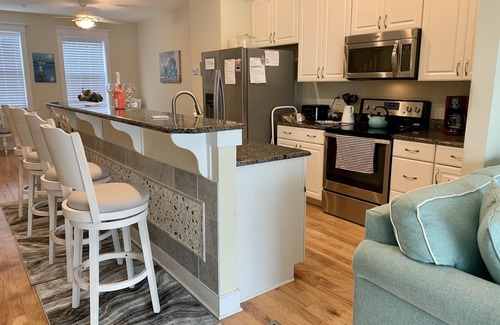 Midtown Ocean City Casa | GorgeousTownhouse con hermosas vistas de la bahía, 1 cuadra del océano, WiFi gratuito